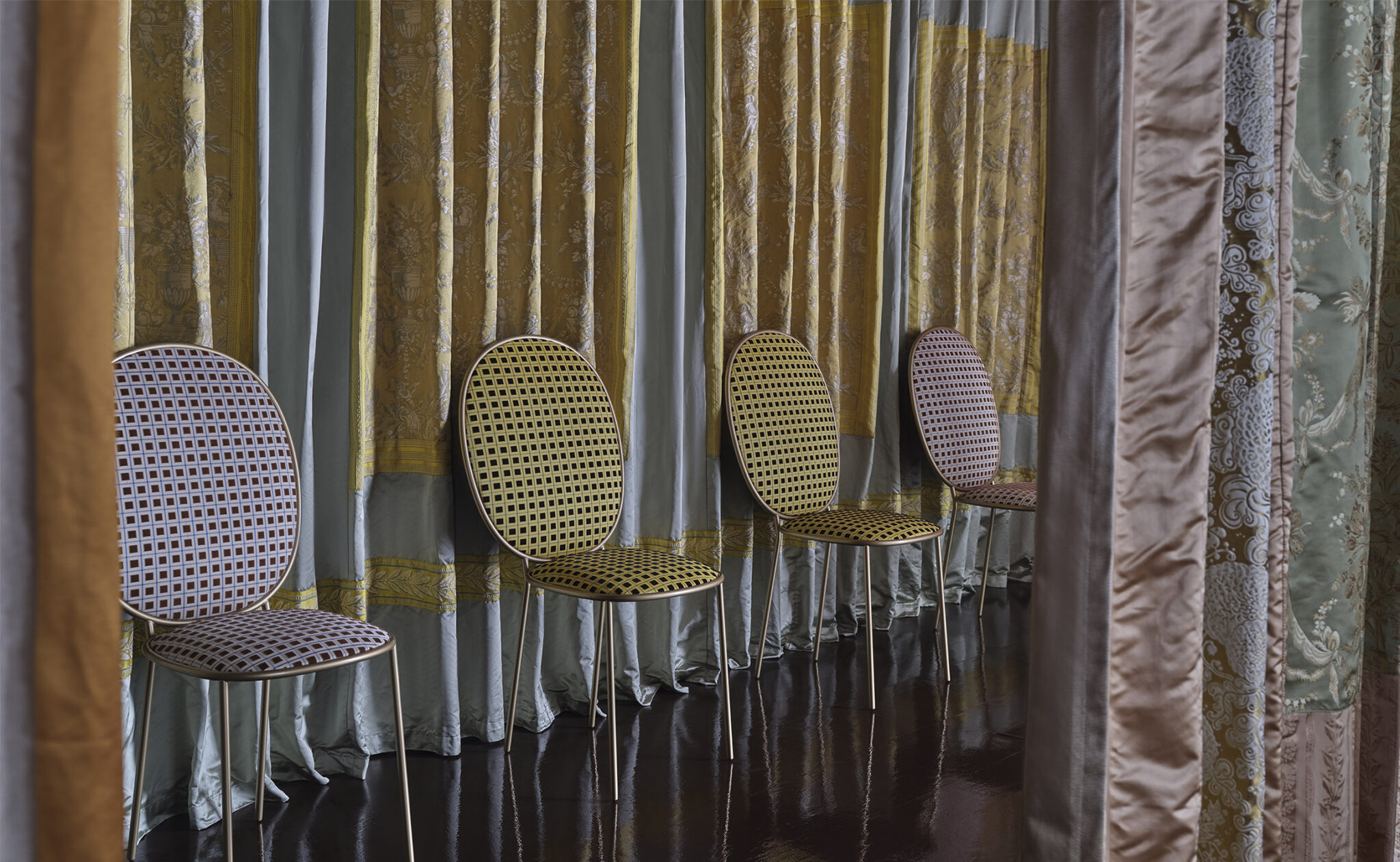 Carousel slide